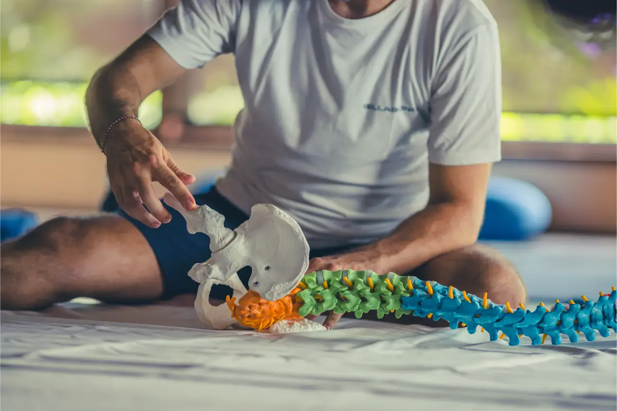 Thai Massage and Osteopathy Pau Castellsague7